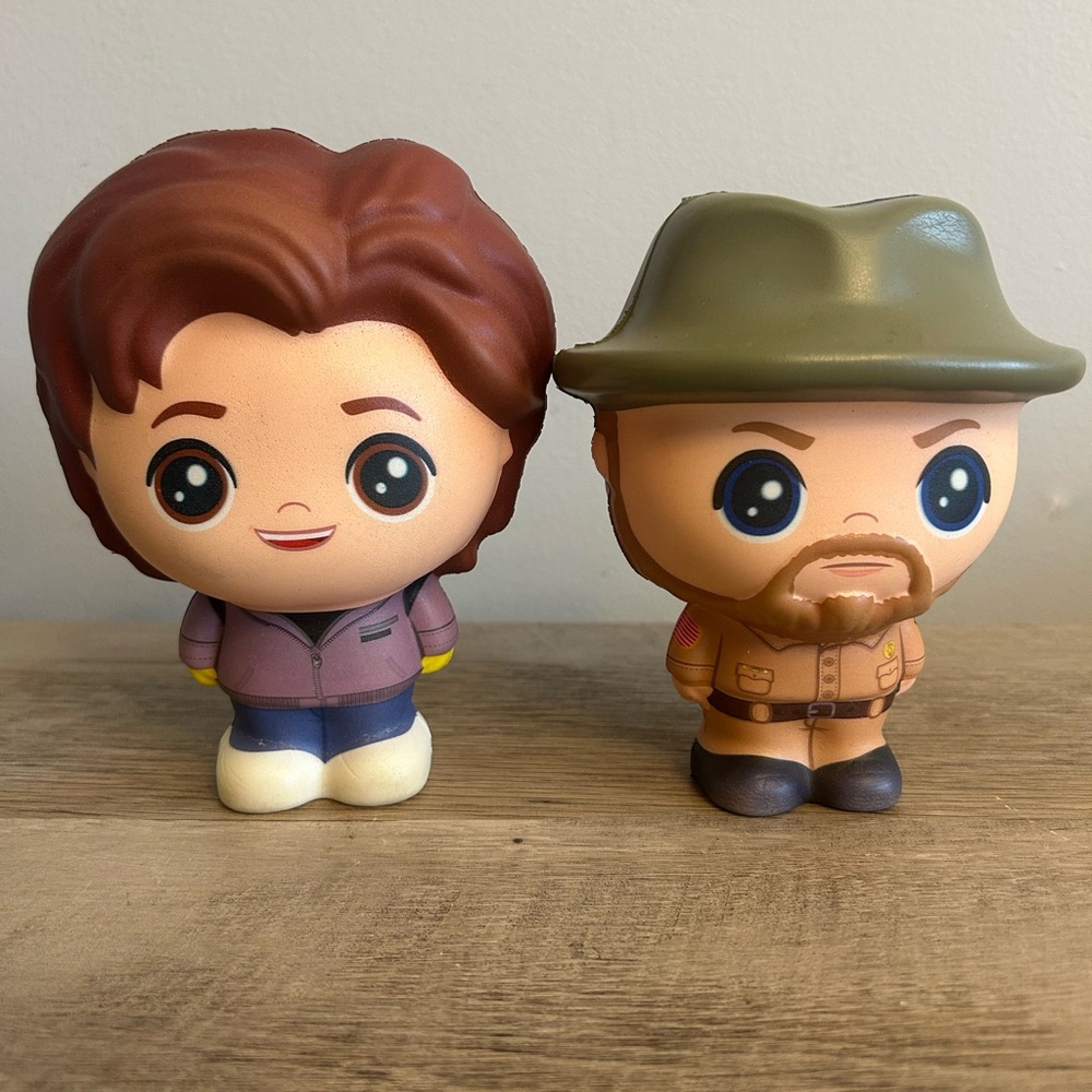 Stranger Things STEVE And HOPPER‎ Orbtoys Netflix Collectible Squishy 6” Figure